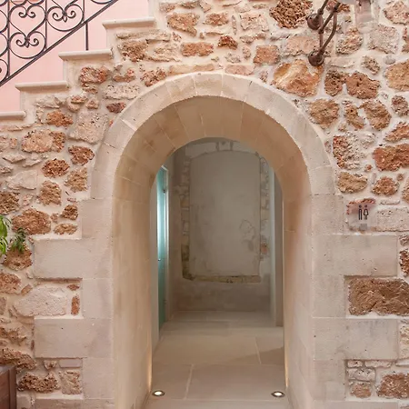Отель Serenissima Boutique Ханья