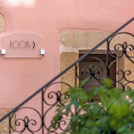 Serenissima Boutique Hanya